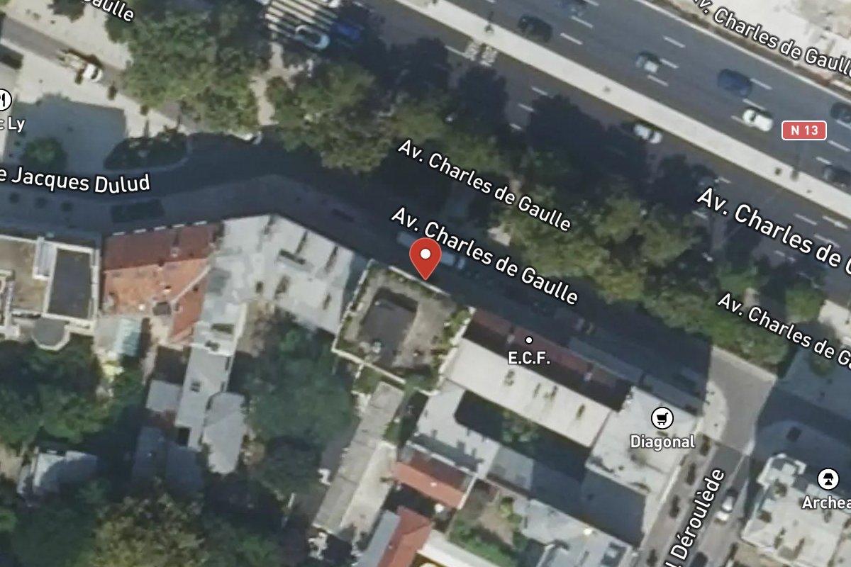 Vue satellite — 73 Avenue Charles de Gaulle