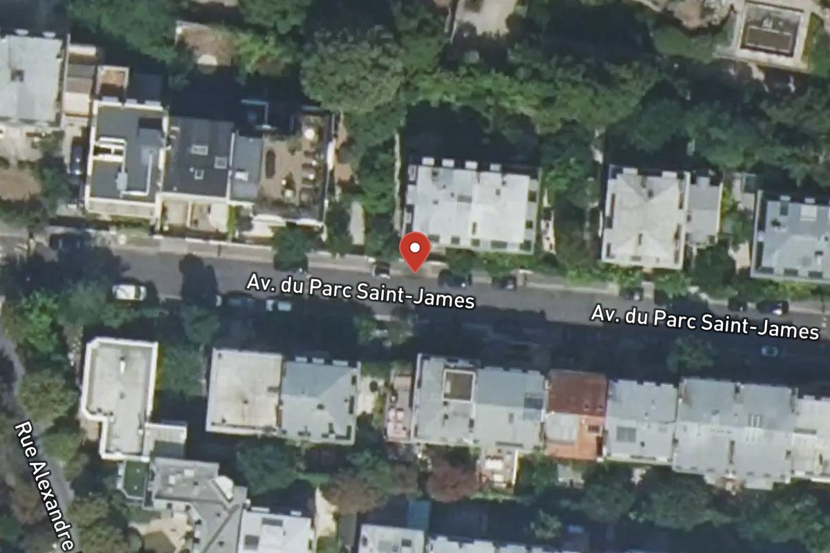 Vue satellite — 18 Avenue du Parc Saint-james