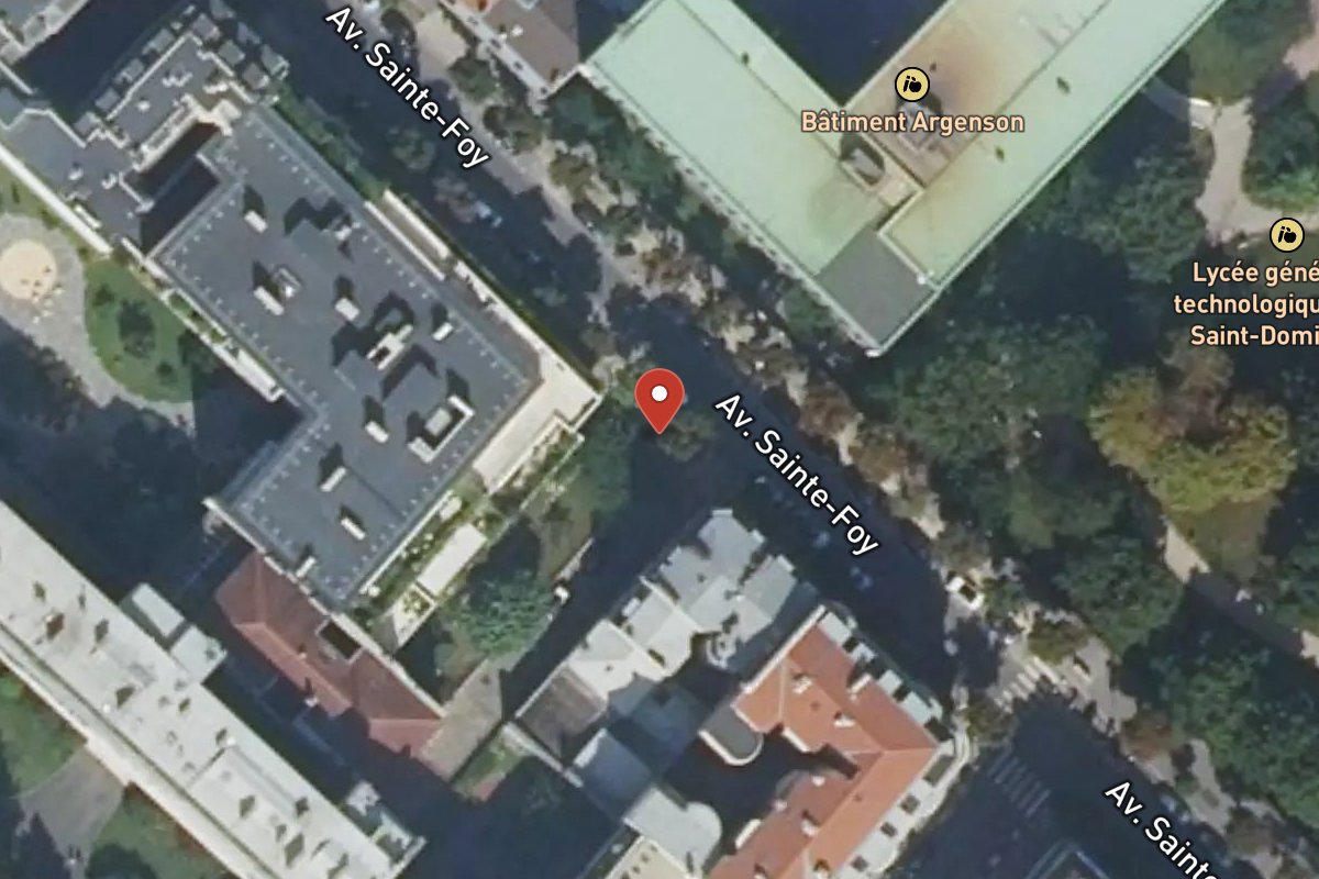 Vue satellite — 33 Avenue Sainte-Foy