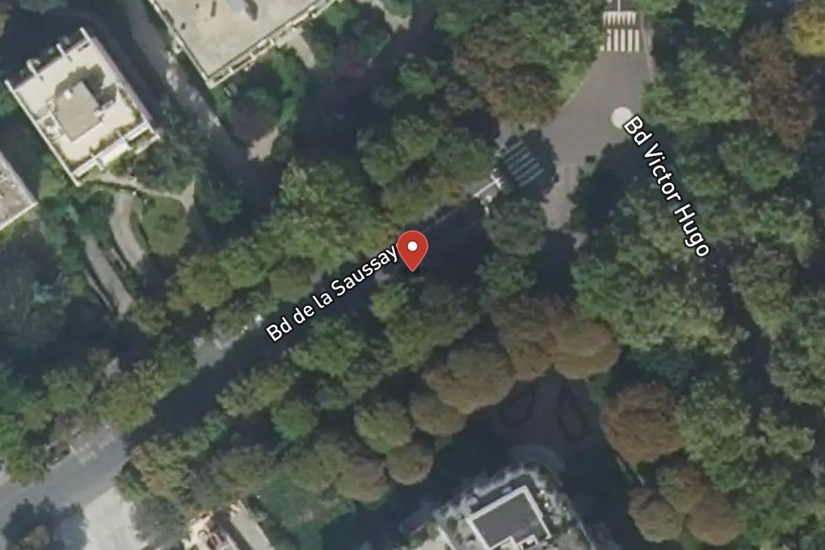 Vue satellite — 90 Boulevard de la Saussaye