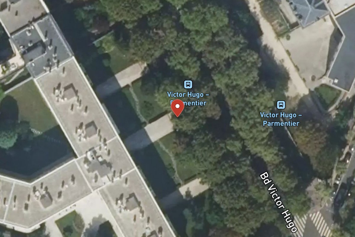 Vue satellite — 13 Boulevard Victor Hugo