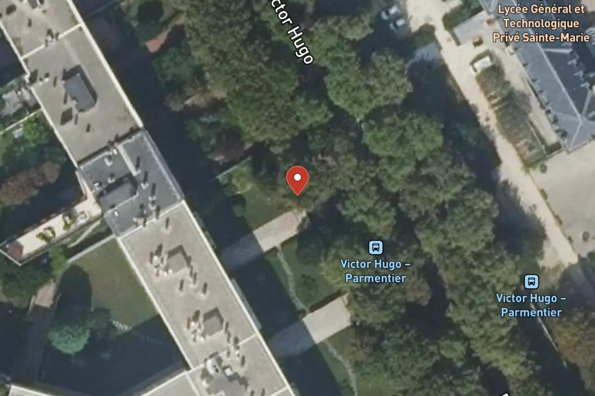 Vue satellite — 15 Boulevard Victor Hugo
