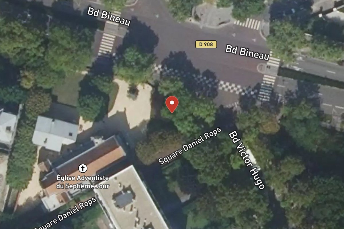 Vue satellite — 33 Boulevard Victor Hugo