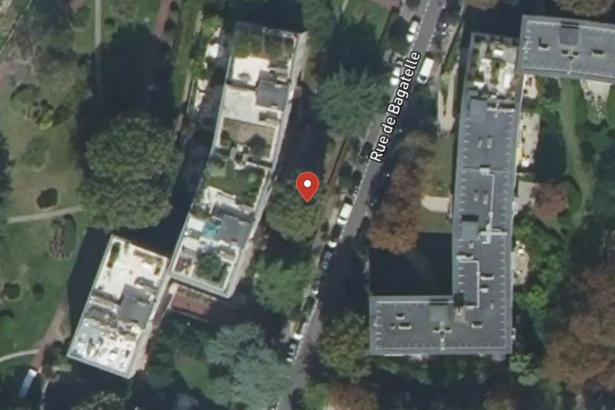 Vue satellite — 10 Place de Bagatelle
