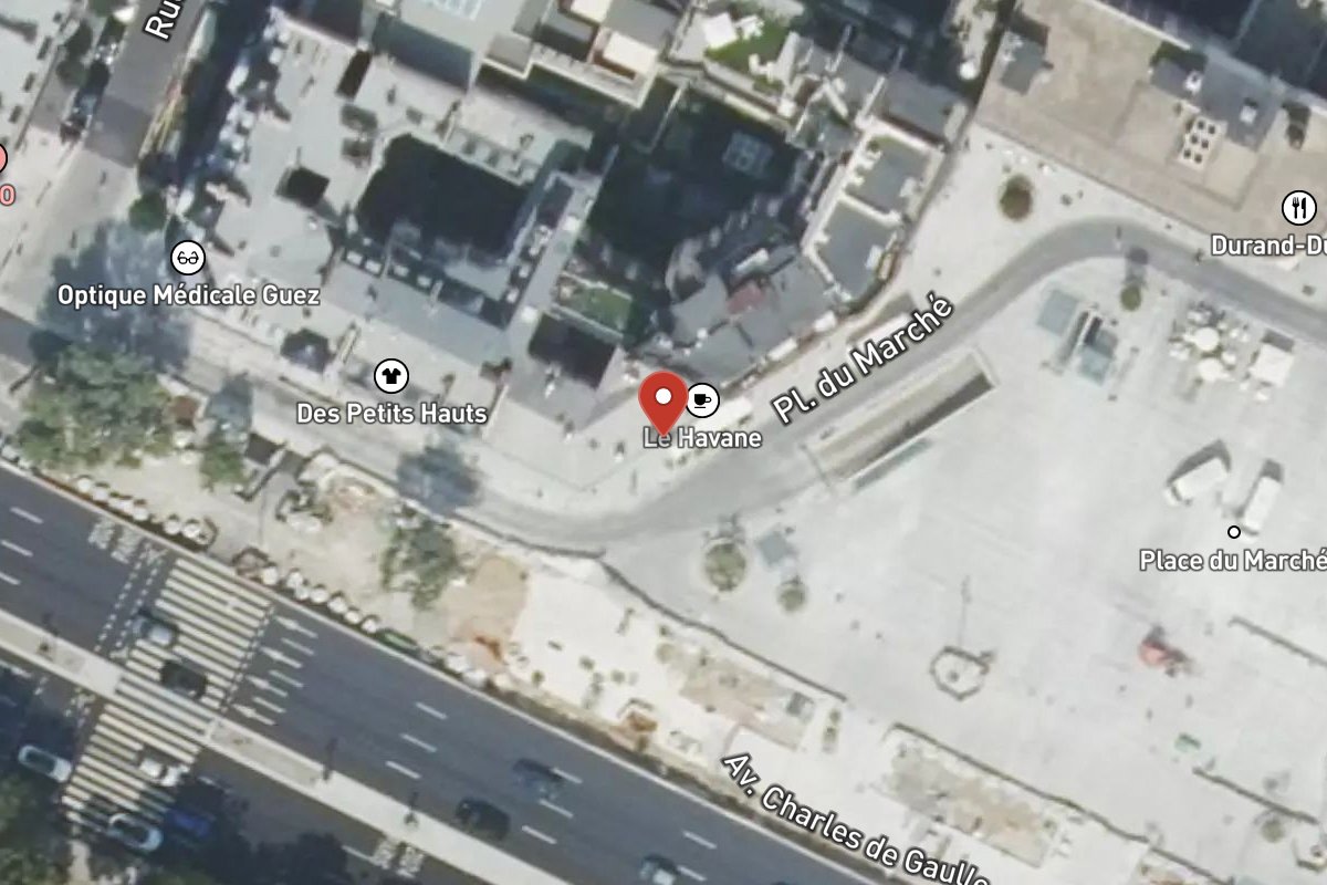Vue satellite — 18 Place du Marché
