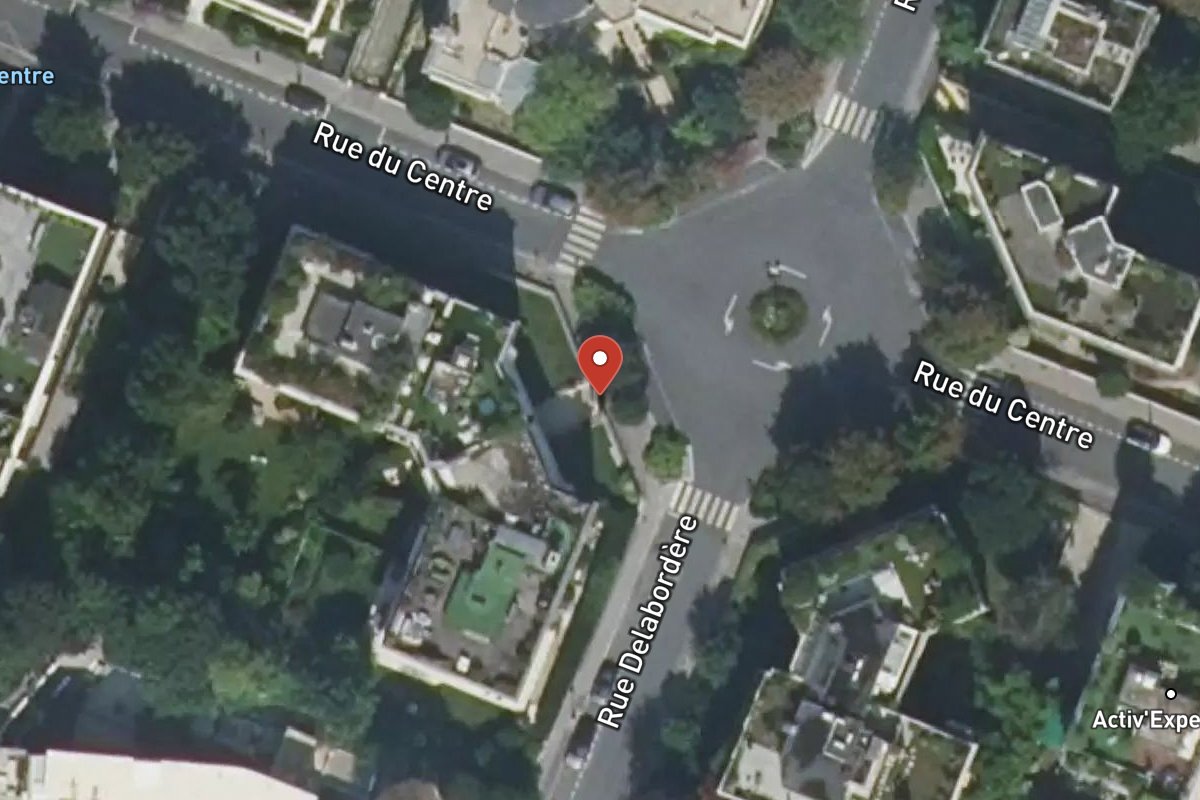 Vue satellite — 4 Rond-point Saint-james