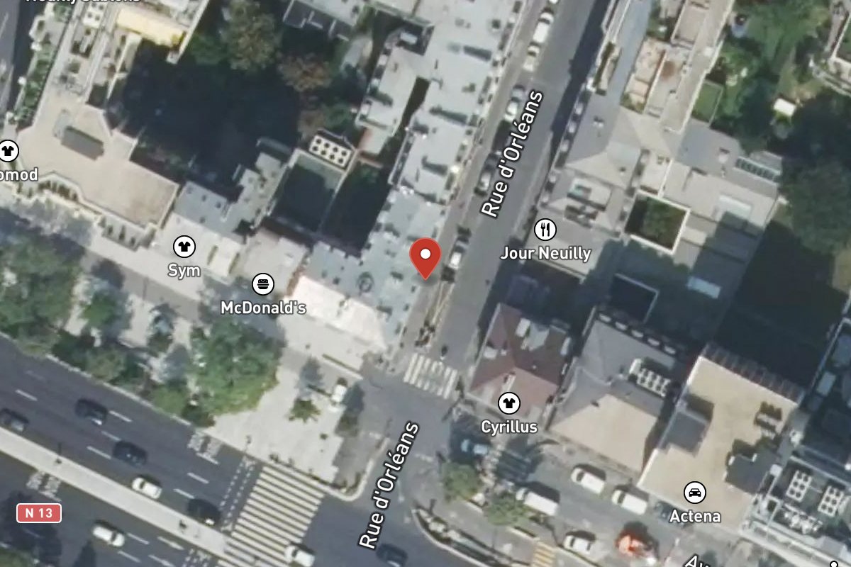 Vue satellite — 11 Rue d'Orléans