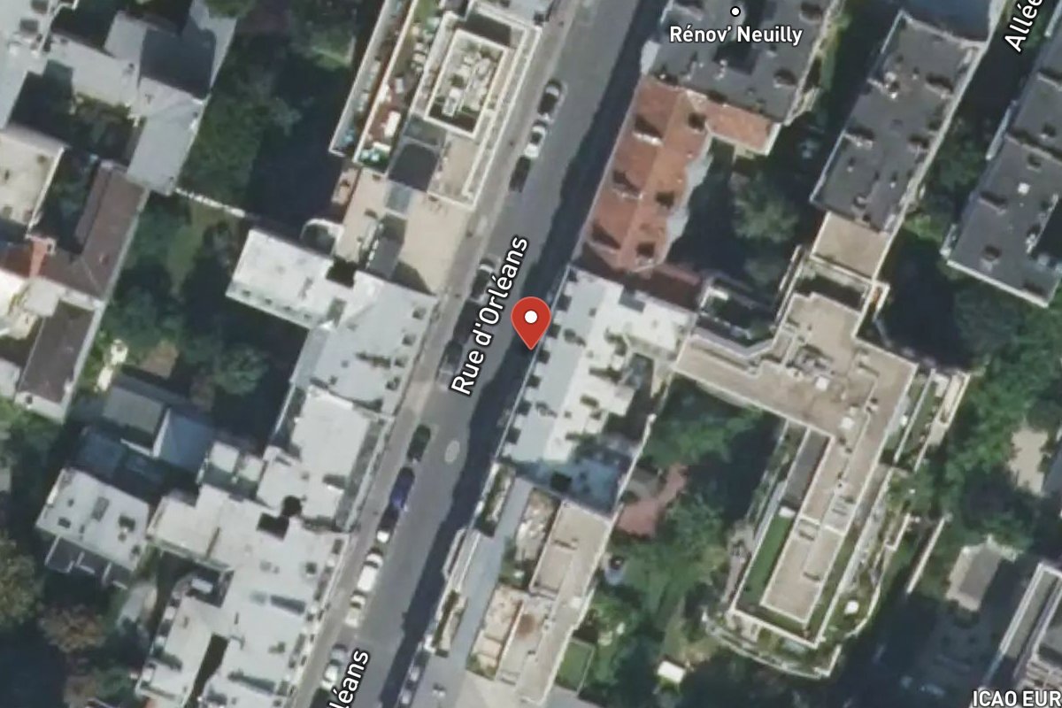 Vue satellite — 18 Rue d'Orléans