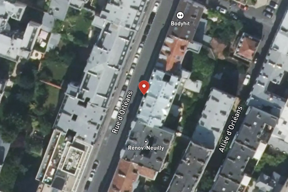 Vue satellite — 24 Rue d'Orléans
