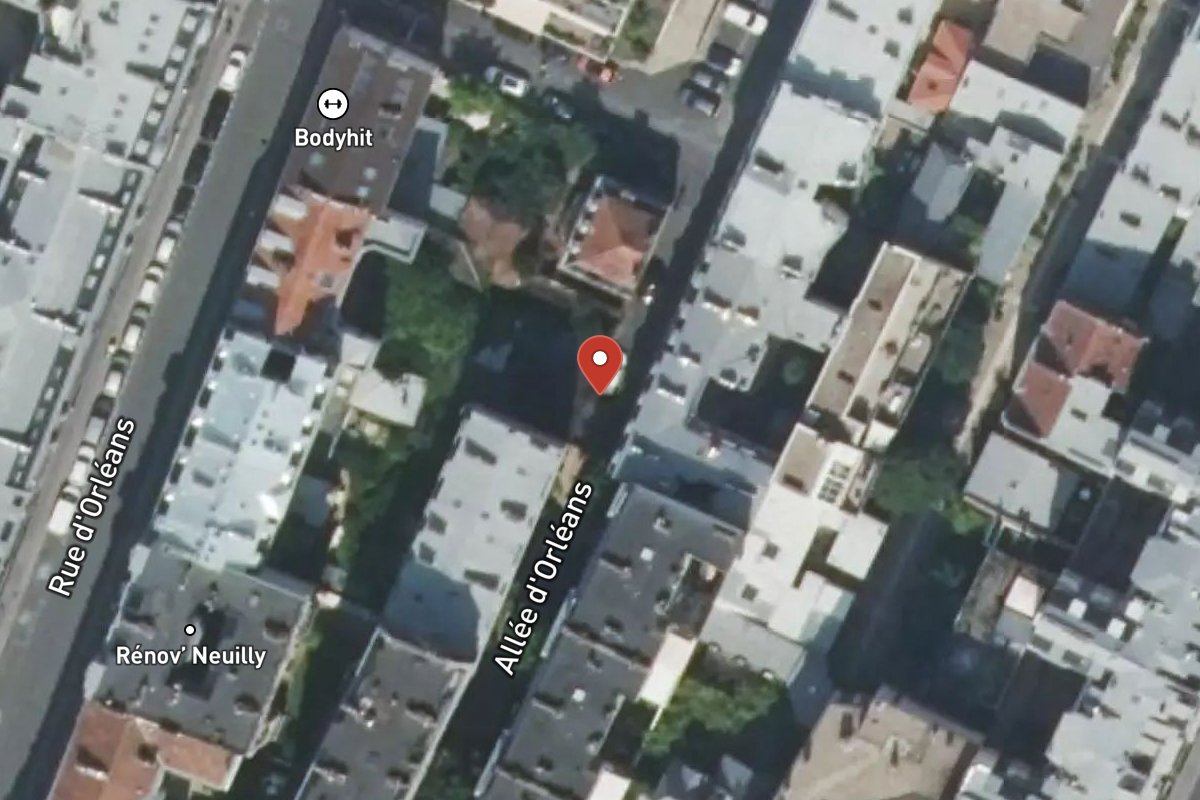 Vue satellite — 8 Rue d'Orléans