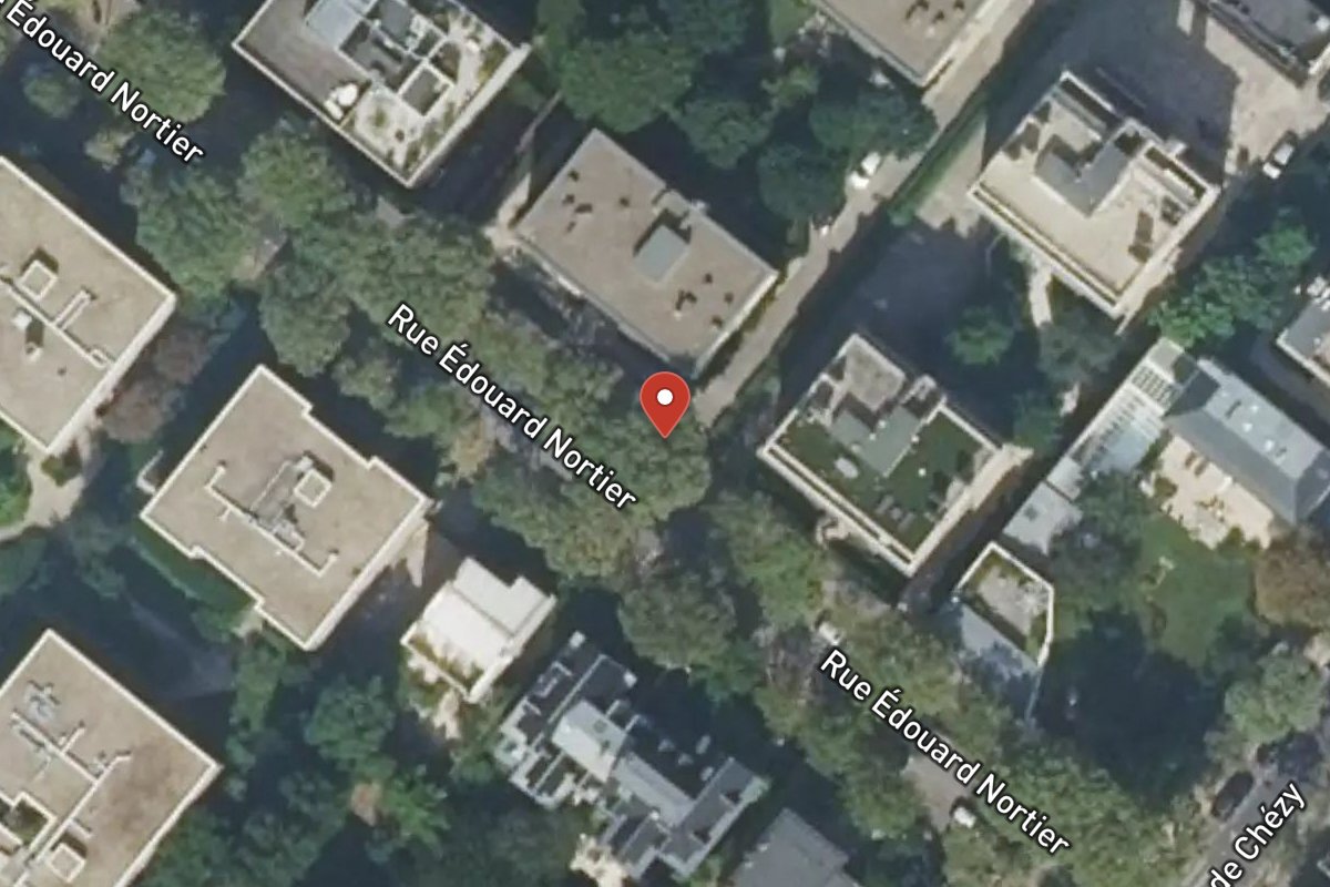 Vue satellite — 10 Rue Édouard Nortier