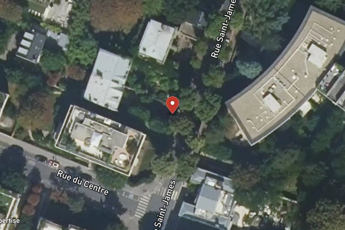 Vue satellite — 24 Rue Saint-James