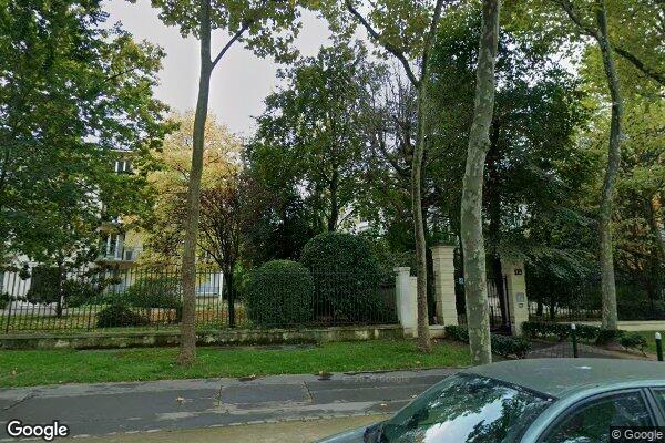 Vue Google Street View du 30 Avenue du Château