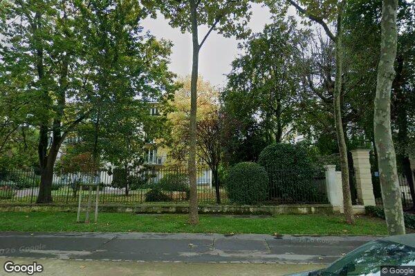 Vue Google Street View du 32 Avenue du Château