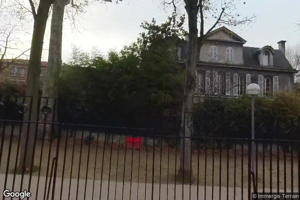 Vue Google Street View du 10 Avenue du Parc Saint-james