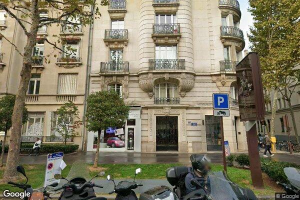 Vue Google Street View du 32 Avenue du Roule