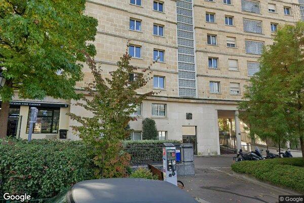 Vue Google Street View du 1 Place de Bagatelle