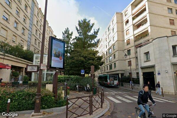 Vue Google Street View du 2BIS Place de Bagatelle
