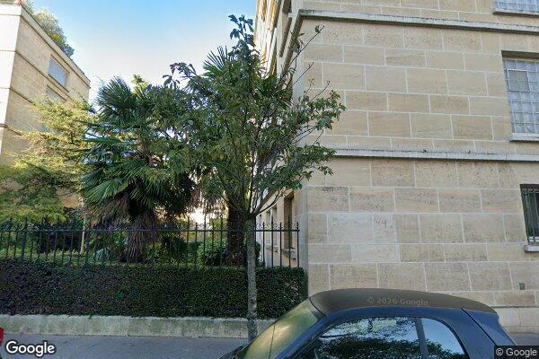 Vue Google Street View du 4 Place de Bagatelle