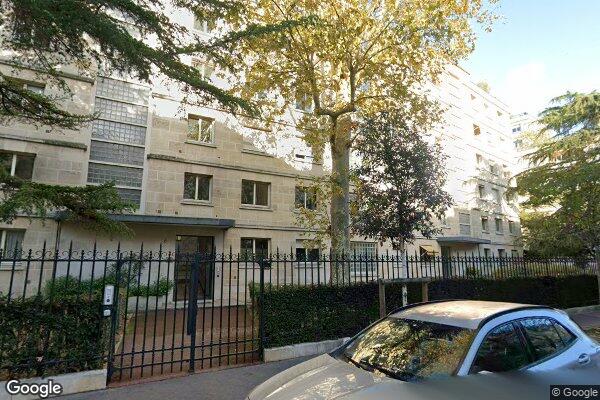 Vue Google Street View du 6 Place de Bagatelle