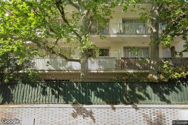 Vue Google Street View du 64 Rue Charles Laffitte