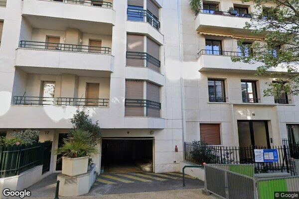 Vue Google Street View du 17 Rue de Longchamp