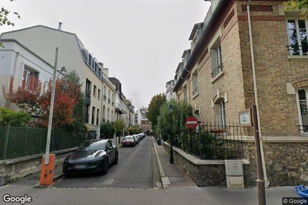 Vue Google Street View du 10 Rue Perronet