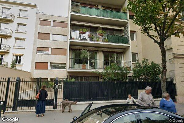 Vue Google Street View du 84 Rue Perronet