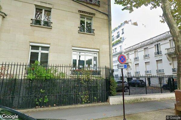 Vue Google Street View du 8 Square Chanton